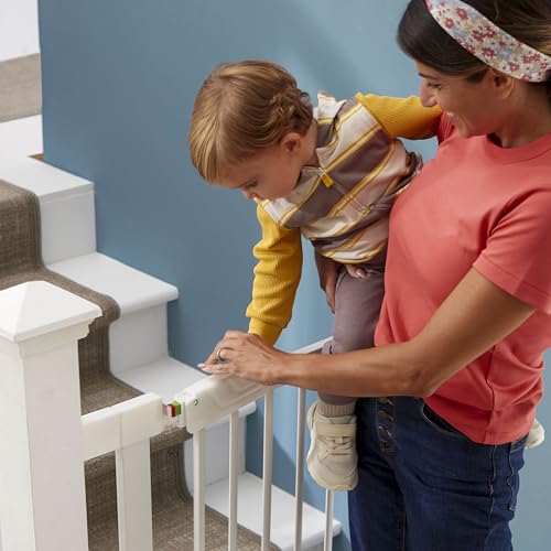 Safety 1st Pressure Mounted Baby Gate for Doorways with SecureTech