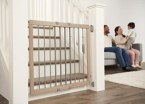 Regalo Wooden Safety Gate for Stairs and Hallways 1