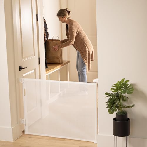 Cumbor 2 Pack Retractable Baby Gates White
