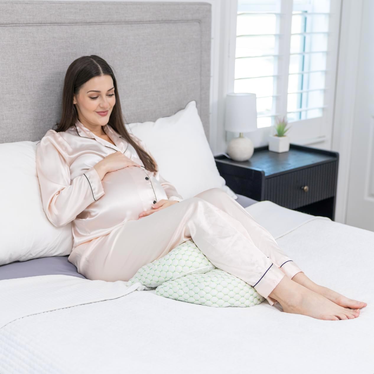 SNUGGLYBEE Maternity Pillow with Adjustable Cover