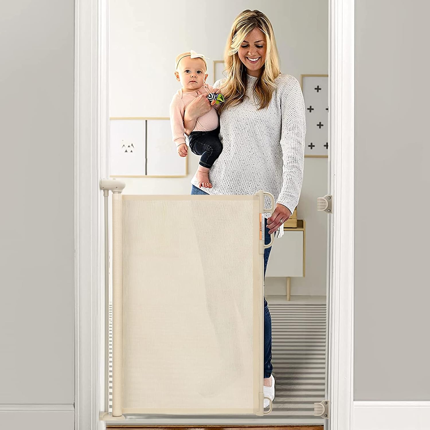 Retractable Baby Gate with Double Locking Mechanism 1