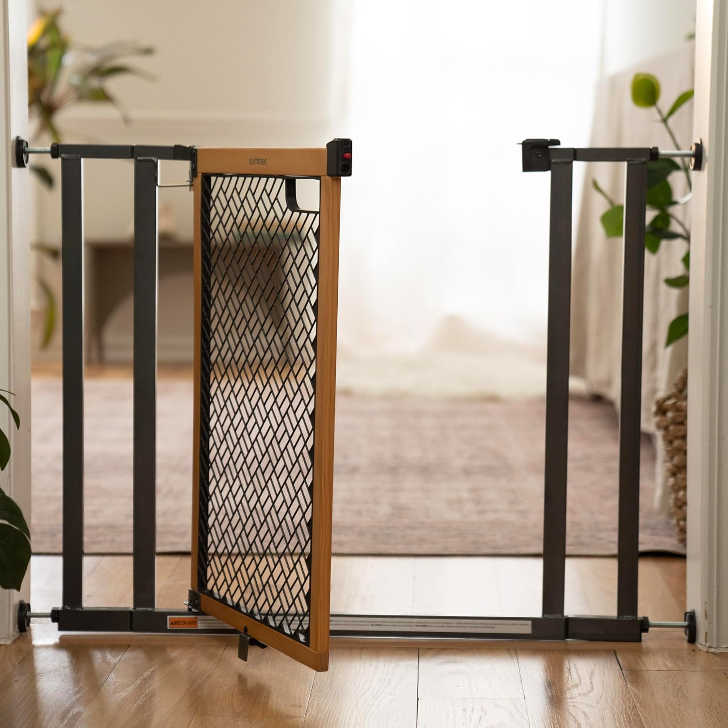 Summer Infant Doorway 36S Safety Pet and Baby Gate - Oak and Metal