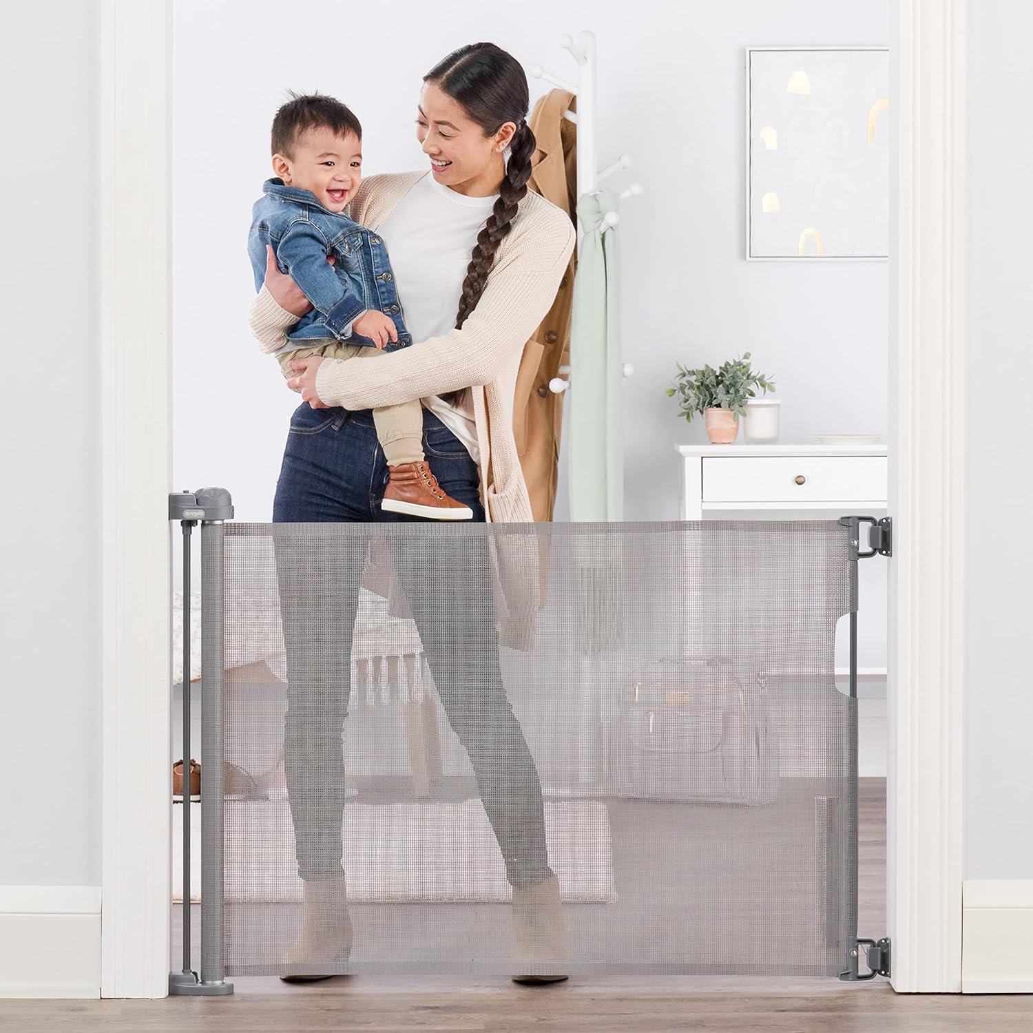 Regalo Extra Wide Retractable Baby Gate 50