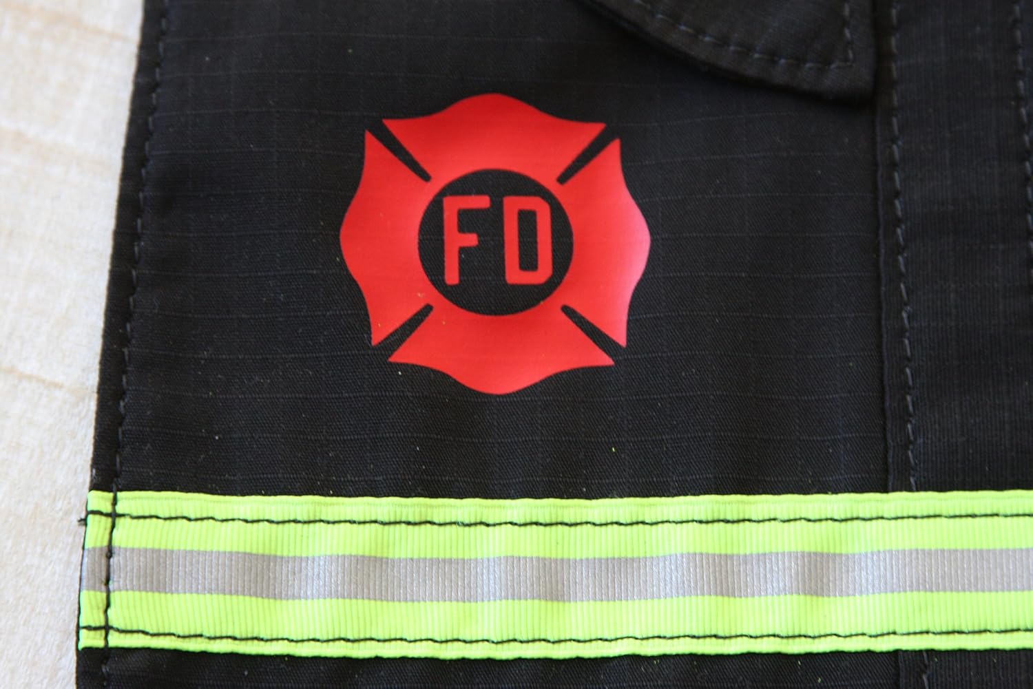DERMAEX Firefighter Bib Burp Rag Set
