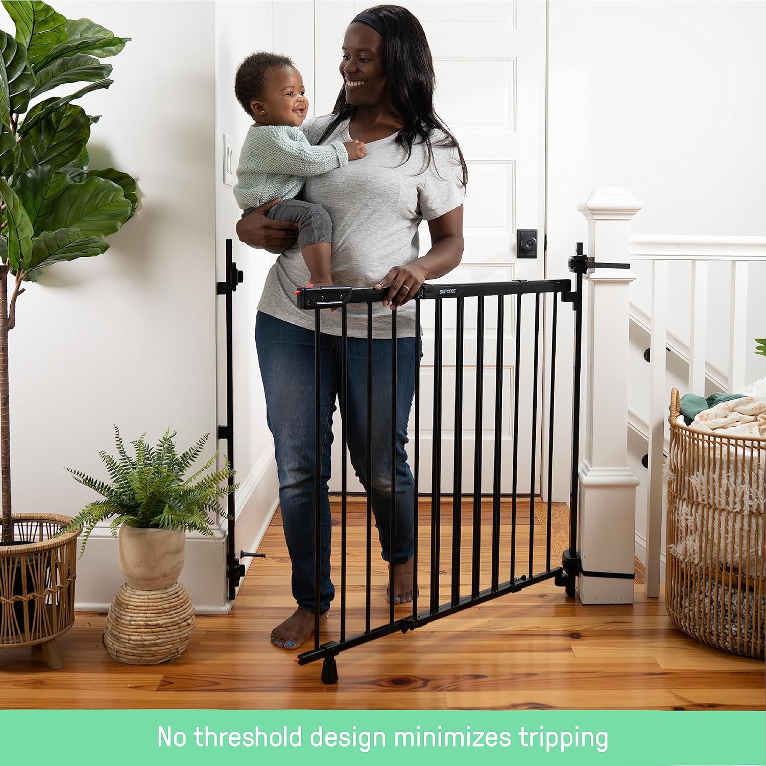 Summer Infant Metal Banister Stair Safety Gate 31-46 Wide 325 Tall Black