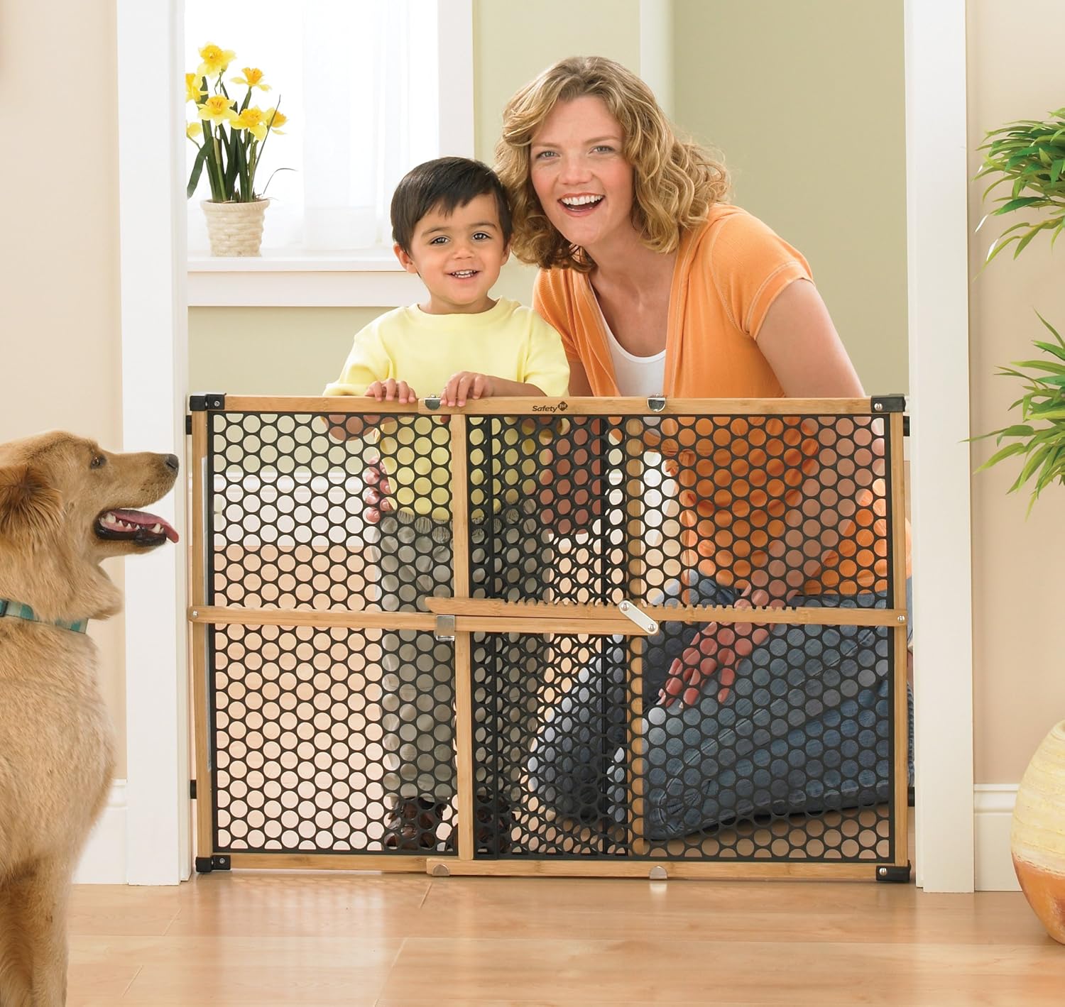 Safety 1st Bamboo Baby Gate with Door 24 High