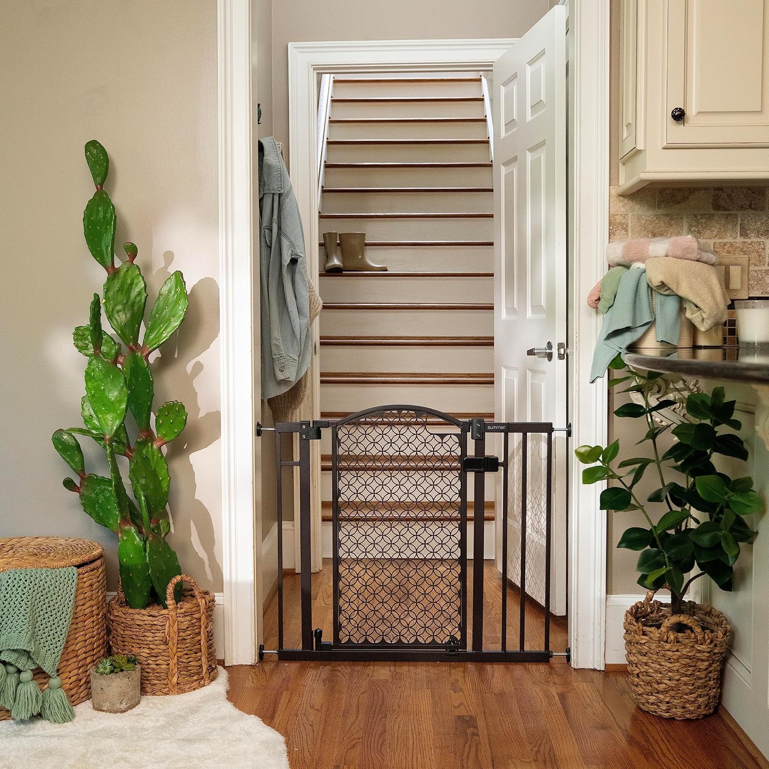 Summer Infant Modern Home Safety Pet and Baby Gate - Espresso 1